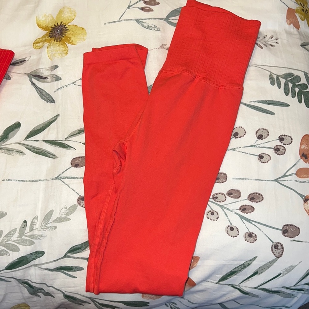 NWOT Free People Movement Good Karma. Love the color. Never worn